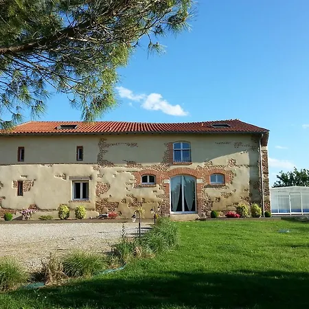 Gites Et Chambres D'hotes Le Baylou
